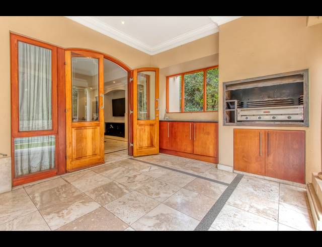 4 BEDROOM HOUSE FOR SALE IN BRYANSTON